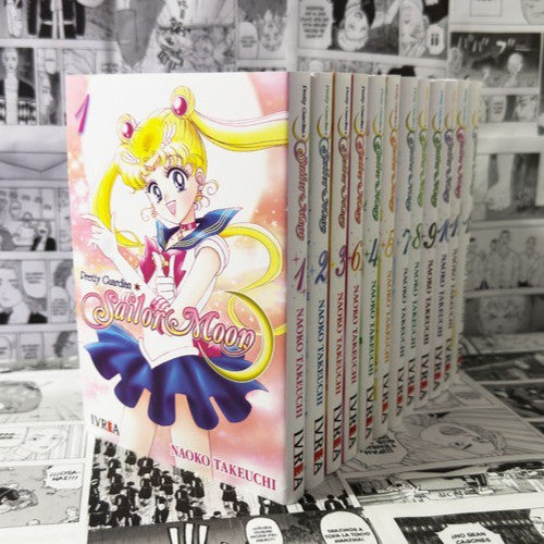 Sailor Moon 1 al 12 + short stories 1 y 2 + Sailor V 1 y 2.  Spanish. 16 libros